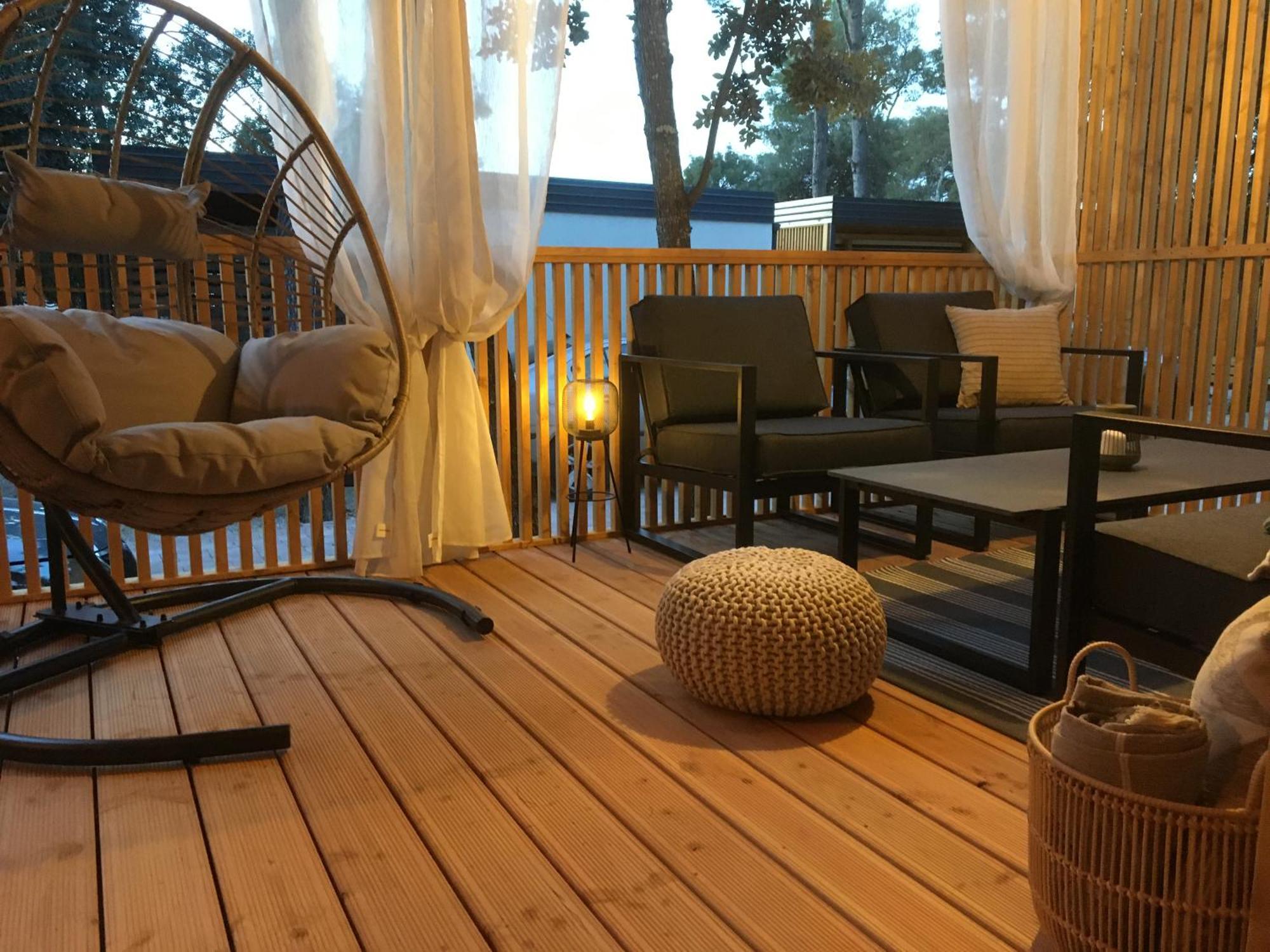 Mobile Mirna Biograd Na Moru